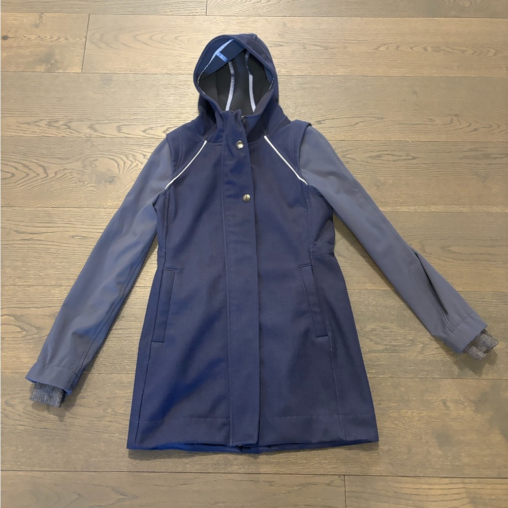 Ivivva by lululemon navy girls spring jacket sz 14 EUC ret $289